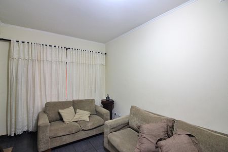 Casa à venda com 156m², 3 quartos e 3 vagasSala