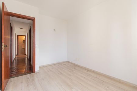 Apartamento à venda com 247m², 3 quartos e 3 vagas Apartamento à venda com 247m², 3 quartos e 3 vagasQuarto 1