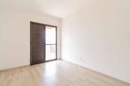 Apartamento à venda com 247m², 3 quartos e 3 vagas Apartamento à venda com 247m², 3 quartos e 3 vagasSuíte