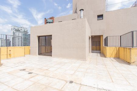 Apartamento à venda com 247m², 3 quartos e 3 vagas Apartamento à venda com 247m², 3 quartos e 3 vagasCobertura