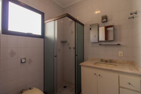 Apartamento à venda com 247m², 3 quartos e 3 vagas Apartamento à venda com 247m², 3 quartos e 3 vagasBanheiro