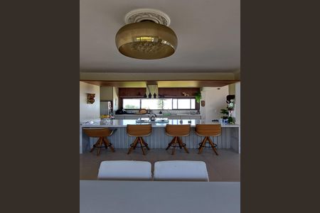 Casa para alugar com 300m², 3 quartos e 4 vagas Casa para alugar com 300m², 3 quartos e 4 vagasCozinha