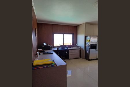 Casa para alugar com 300m², 3 quartos e 4 vagas Casa para alugar com 300m², 3 quartos e 4 vagasCozinha/Escritório