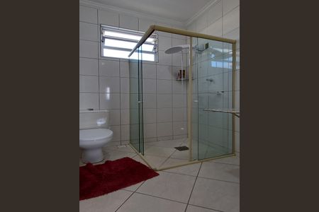Casa para alugar com 300m², 3 quartos e 4 vagas Casa para alugar com 300m², 3 quartos e 4 vagasBanheiro