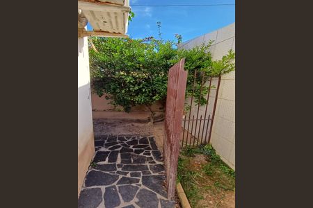 Casa para alugar com 300m², 3 quartos e 4 vagas Casa para alugar com 300m², 3 quartos e 4 vagasJardim