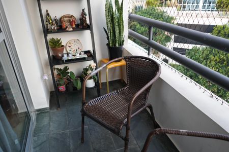 Apartamento à venda com 80m², 3 quartos e 2 vagasSacada