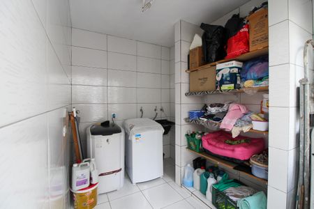 Casa à venda com 106m², 3 quartos e 3 vagasÁrea de Serviço