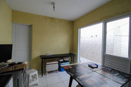 Casa à venda com 106m², 3 quartos e 3 vagasÁrea comum