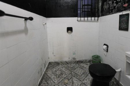 Casa à venda com 200m², 4 quartos e 2 vagasBanheiro casa 02