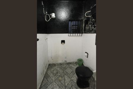 Casa à venda com 200m², 4 quartos e 2 vagasBanheiro casa 02