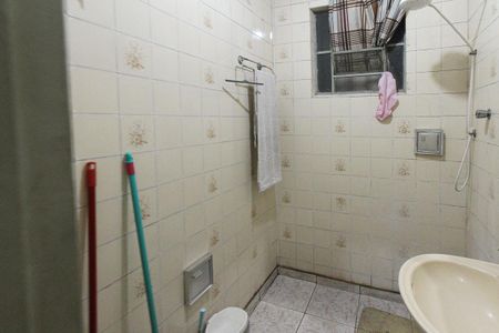 Casa à venda com 200m², 4 quartos e 2 vagasBanheiro 02 casa 02