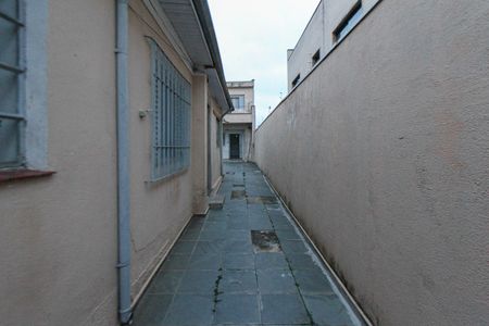 Casa à venda com 200m², 4 quartos e 2 vagasCorredor