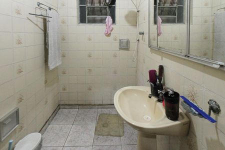 Casa à venda com 200m², 4 quartos e 2 vagasBanheiro 02 casa 02