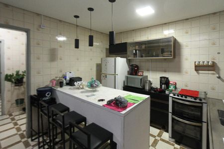 Casa à venda com 200m², 4 quartos e 2 vagasCozinha casa 02