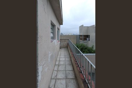 Casa à venda com 200m², 4 quartos e 2 vagasVaranda