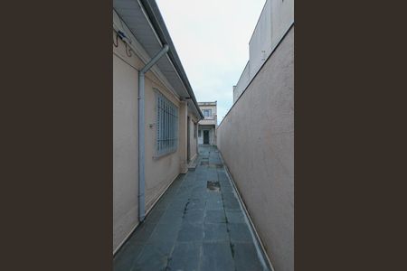 Casa à venda com 200m², 4 quartos e 2 vagasCorredor