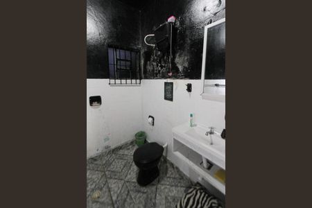 Casa à venda com 200m², 4 quartos e 2 vagasBanheiro casa 02