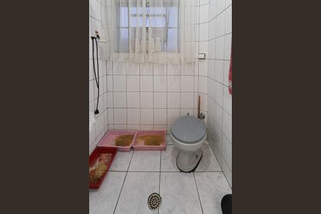 Casa à venda com 200m², 4 quartos e 2 vagasBanheiro