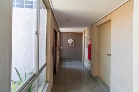 Apartamento à venda com 200m², 4 quartos e 3 vagasHall social