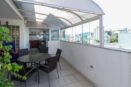 Apartamento à venda com 200m², 4 quartos e 3 vagasCobertura