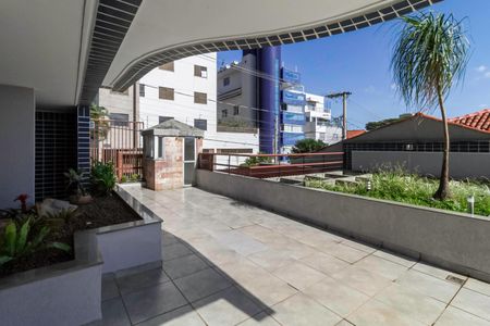 Apartamento à venda com 200m², 4 quartos e 3 vagasHall social