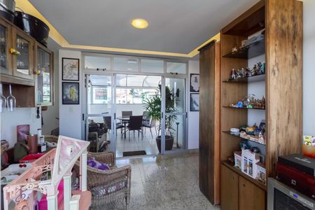Apartamento à venda com 200m², 4 quartos e 3 vagasCobertura - Sala 2