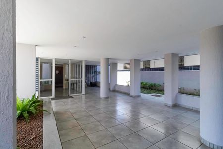 Apartamento à venda com 200m², 4 quartos e 3 vagasHall social