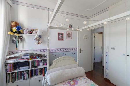 Apartamento à venda com 200m², 4 quartos e 3 vagasQuarto 1