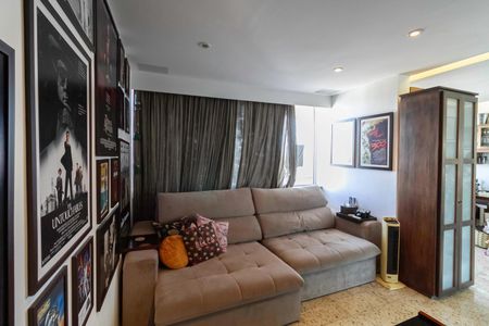 Apartamento à venda com 200m², 4 quartos e 3 vagasCobertura - Sala 2