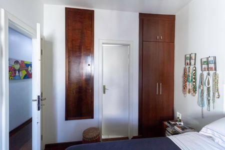 Apartamento à venda com 200m², 4 quartos e 3 vagasSuíte