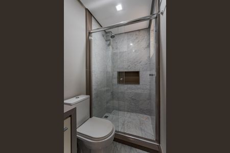 Casa de condomínio à venda com 271m², 3 quartos e 2 vagas Casa de condomínio à venda com 271m², 3 quartos e 2 vagasBanheiro Suíte