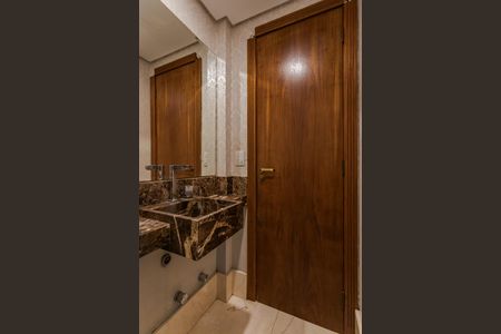 Casa de condomínio à venda com 271m², 3 quartos e 2 vagas Casa de condomínio à venda com 271m², 3 quartos e 2 vagasLavabo