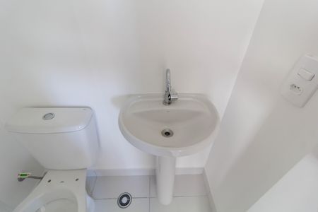 Apartamento para alugar com 34m², 2 quartos e sem vagaBanheiro