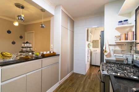 Apartamento à venda com 100m², 3 quartos e 5 vagas Apartamento à venda com 100m², 3 quartos e 5 vagasCozinha