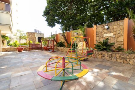 Apartamento à venda com 100m², 3 quartos e 5 vagas Apartamento à venda com 100m², 3 quartos e 5 vagasÁrea comum