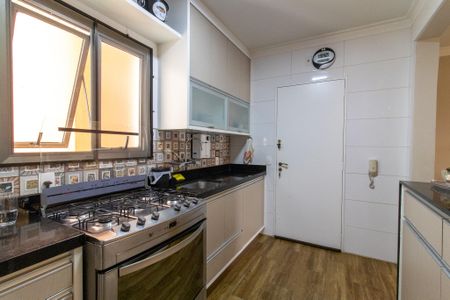 Apartamento à venda com 100m², 3 quartos e 5 vagas Apartamento à venda com 100m², 3 quartos e 5 vagasCozinha