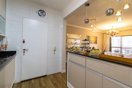 Apartamento à venda com 100m², 3 quartos e 5 vagas Apartamento à venda com 100m², 3 quartos e 5 vagasCozinha