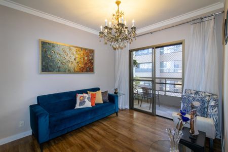 Apartamento à venda com 100m², 3 quartos e 5 vagas Apartamento à venda com 100m², 3 quartos e 5 vagasSala