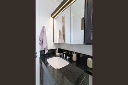 Apartamento à venda com 100m², 3 quartos e 5 vagas Apartamento à venda com 100m², 3 quartos e 5 vagasSuíte Banheiro