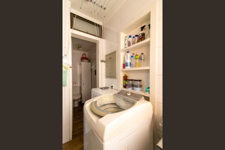 Apartamento à venda com 100m², 3 quartos e 5 vagas Apartamento à venda com 100m², 3 quartos e 5 vagasÁrea de Serviço