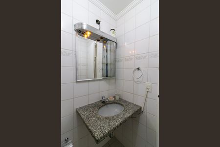 Apartamento à venda com 100m², 3 quartos e 5 vagas Apartamento à venda com 100m², 3 quartos e 5 vagasBanheiro