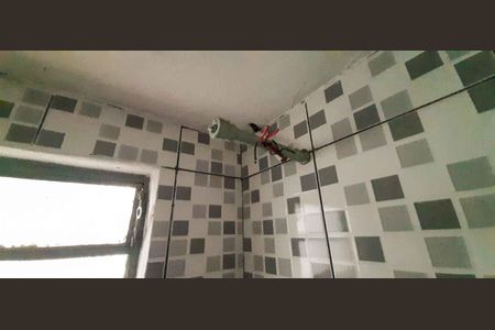 Casa à venda com 224m², 3 quartos e 2 vagas Casa à venda com 224m², 3 quartos e 2 vagasCasa 2 - Banheiro