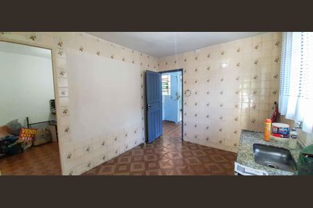 Casa à venda com 224m², 3 quartos e 2 vagas Casa à venda com 224m², 3 quartos e 2 vagasCasa 1 - Cozinha