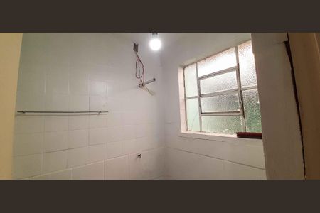 Casa à venda com 224m², 3 quartos e 2 vagas Casa à venda com 224m², 3 quartos e 2 vagasCasa 1 - Banheiro Social