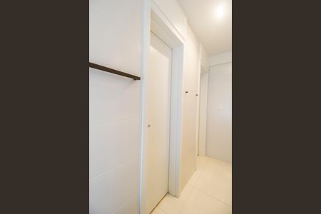 Apartamento à venda com 338m², 4 quartos e 4 vagasBanheiro da Suíte 1