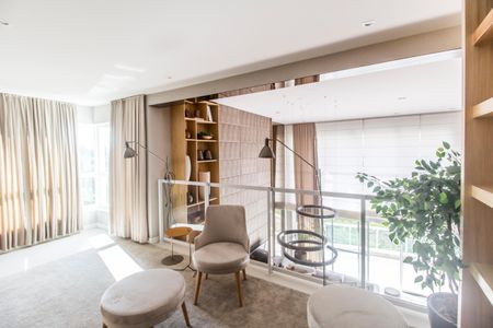 Apartamento à venda com 338m², 4 quartos e 4 vagasEscritório