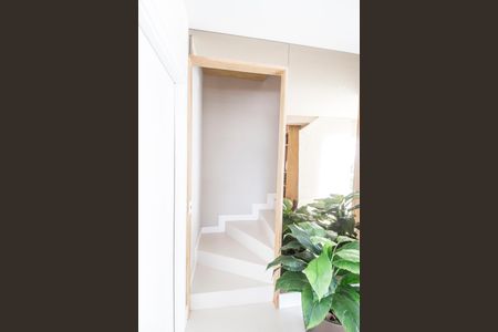 Apartamento à venda com 338m², 4 quartos e 4 vagasEscada