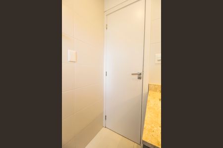 Apartamento à venda com 338m², 4 quartos e 4 vagasBanheiro da Suíte 2