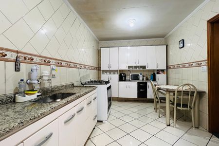 Apartamento à venda com 69m², 2 quartos e 1 vagaCozinha e Área de Serviço