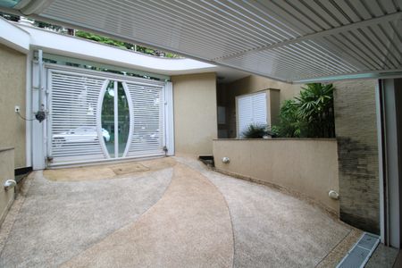 Casa à venda com 790m², 4 quartos e 8 vagasGaragem